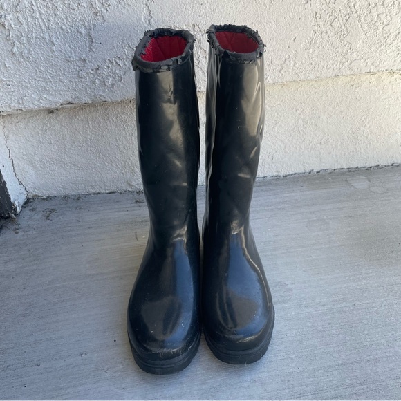 Dirty Laundry rain boots - Picture 2 of 5